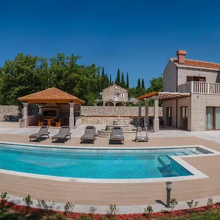 Villa Peleo
