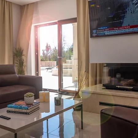 Peleo Villa *