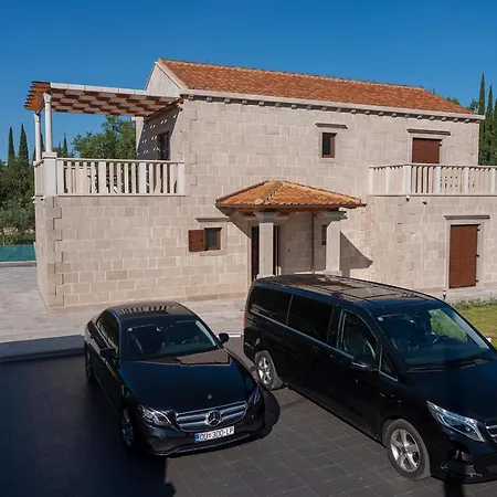 Peleo Villa Čilipi